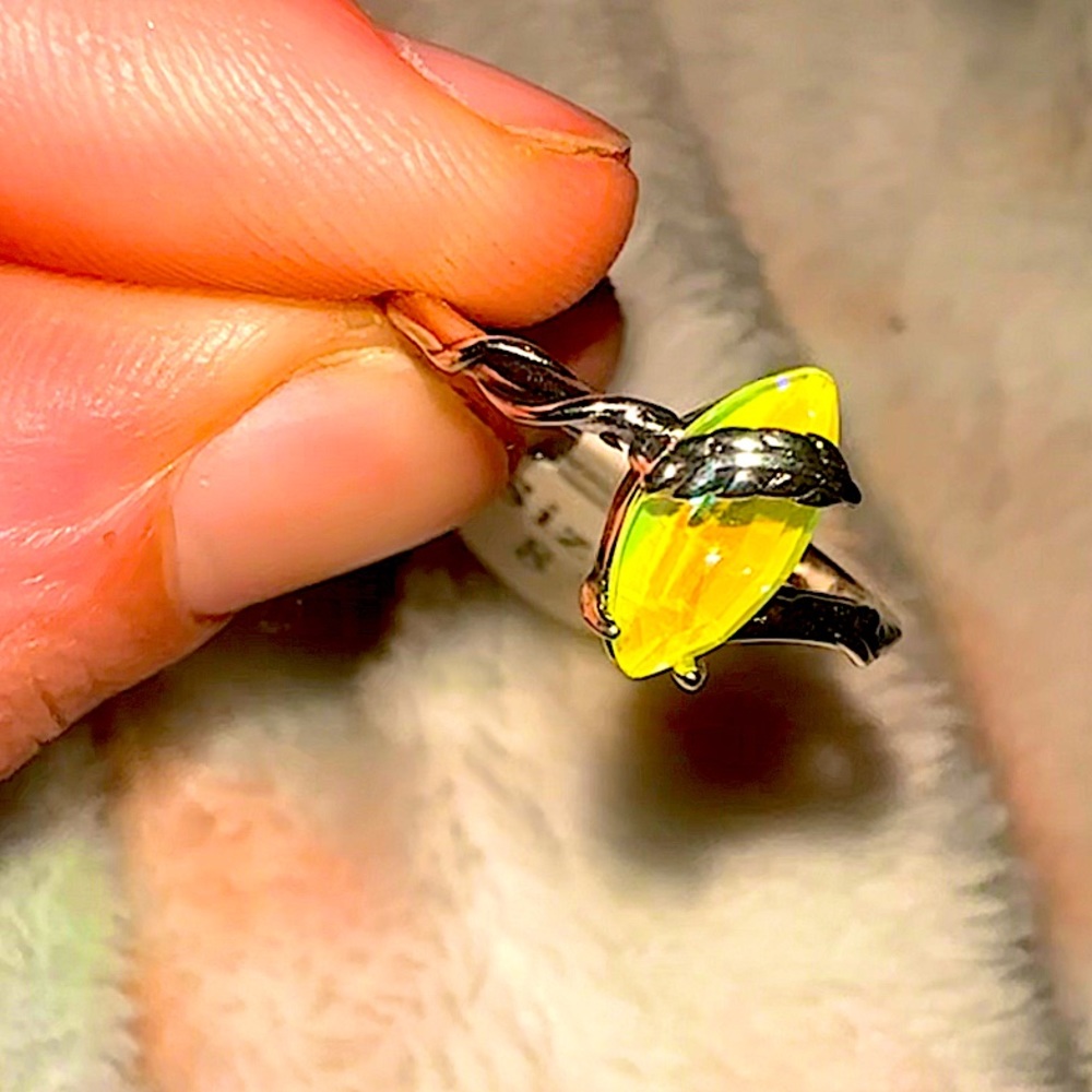Fragrant Jewels Neverland Collectors Ring